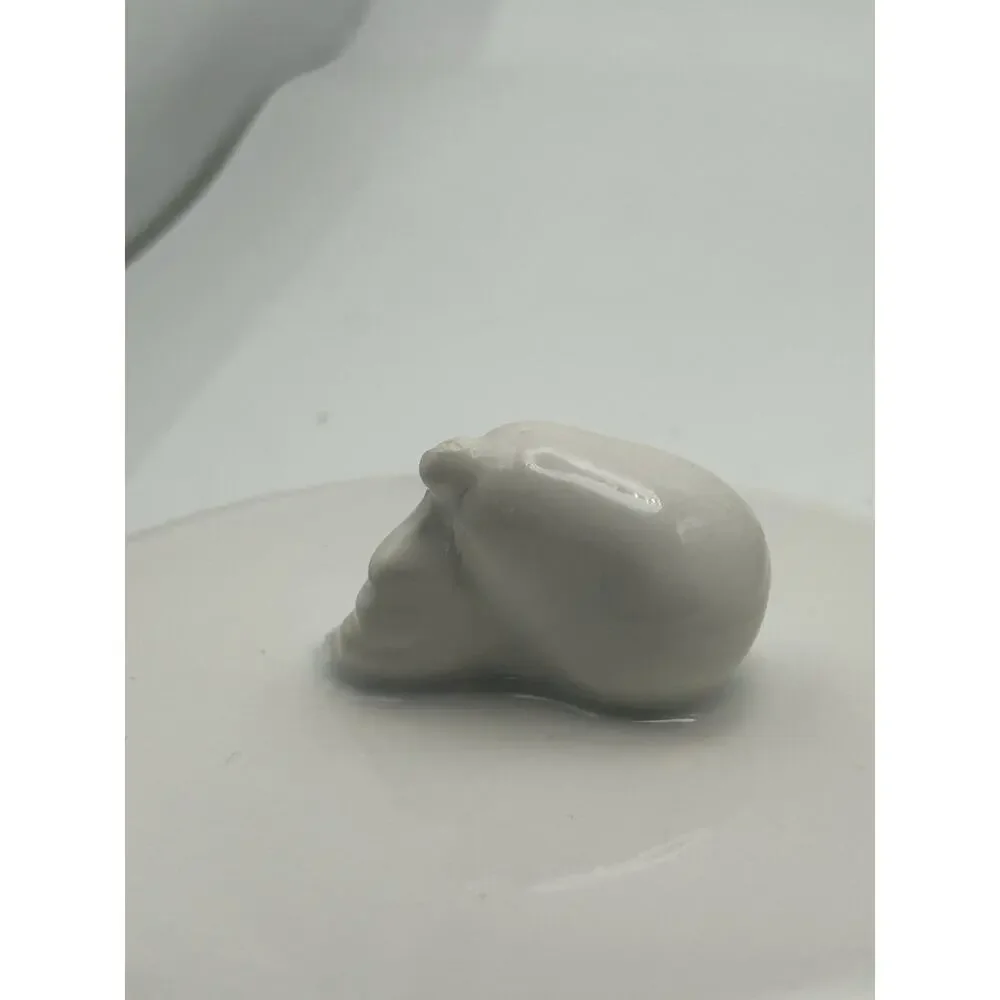 Round White Ceramic Embossed Fruit Lidded Box 5.2